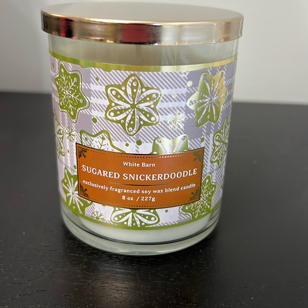 NWT Bath & Body Works/ White Barn SUGARED SNICKERDOODLE 8 oz Candle